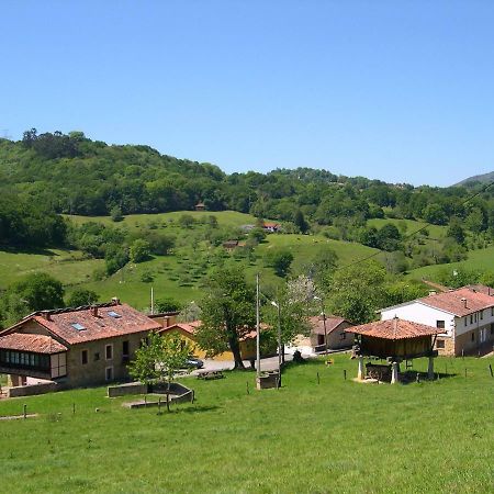 Piloña Turismo Rural El Sidron旅馆 外观 照片
